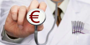 Non ha soldi per il ticket, niente analisi al figlio