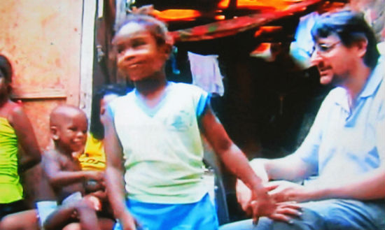 Don Gianni e Don Luca due grandi realtà nel mondo solidale