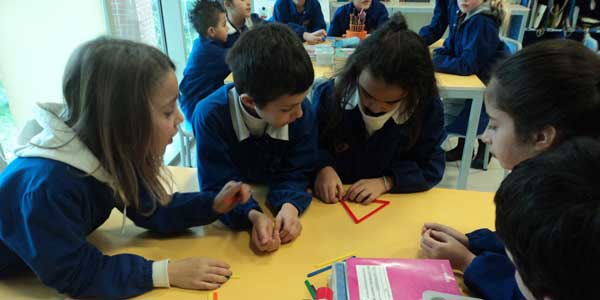 San Godenzo: dalla scuola alla comunità senza zaino. Cronaca e foto della visita