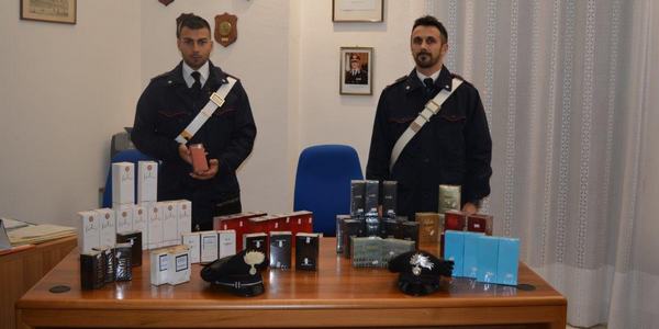 Vendono profumi falsi. Arrestati a Pontassieve