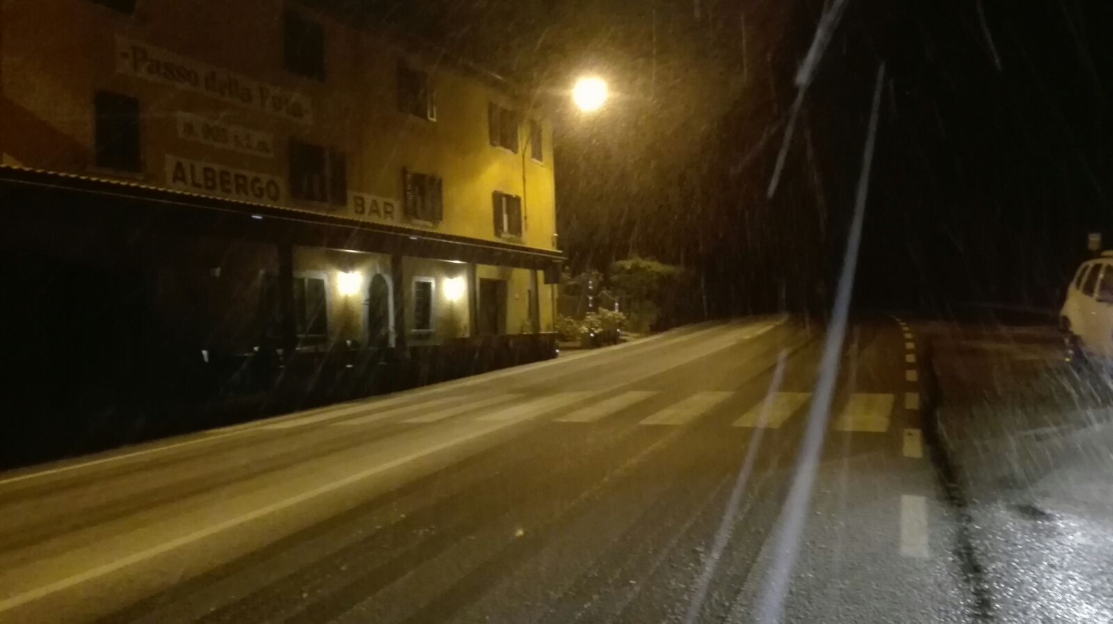 Meteo Mugello. Previsioni per il fine settimana e foto della prima neve sulla Futa
