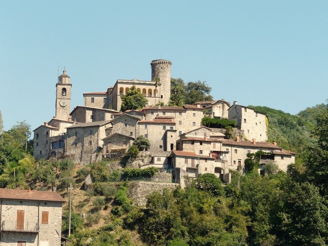 ADSI.Lunigiana.Castello di Bagnone_dettaglio