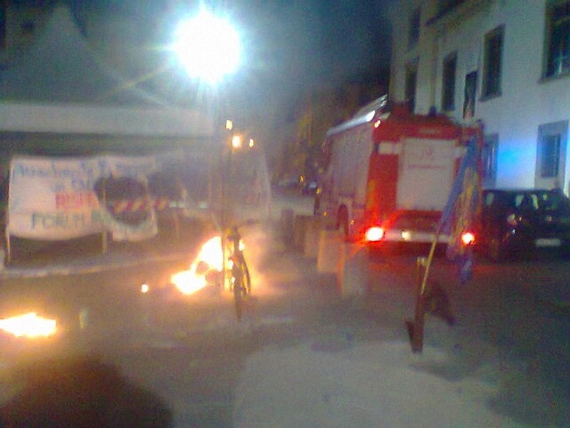 Rom. Fiamme sul presidio a Pontassieve. Una nota: Attentato incendiario