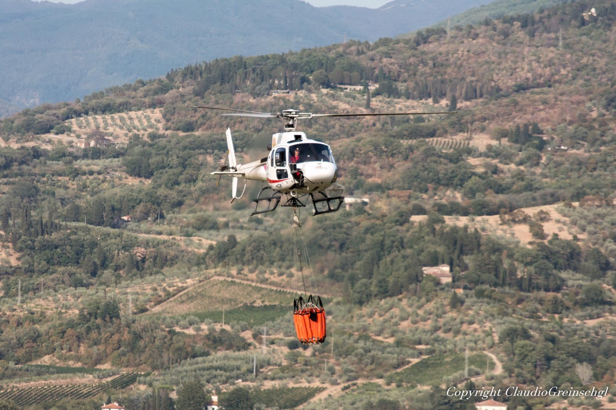 incendio-acone-elicotteri_2