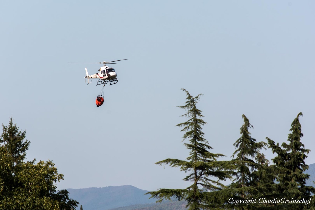 incendio-acone-elicotteri_4