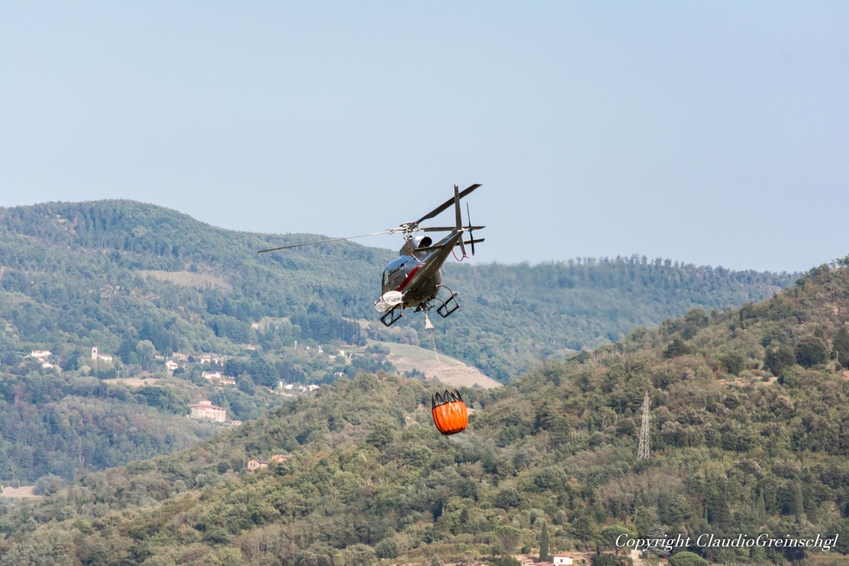 incendio-acone-elicotteri_7