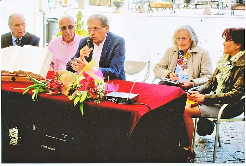 presentazionelibro-vicchio-sindaco-izzo