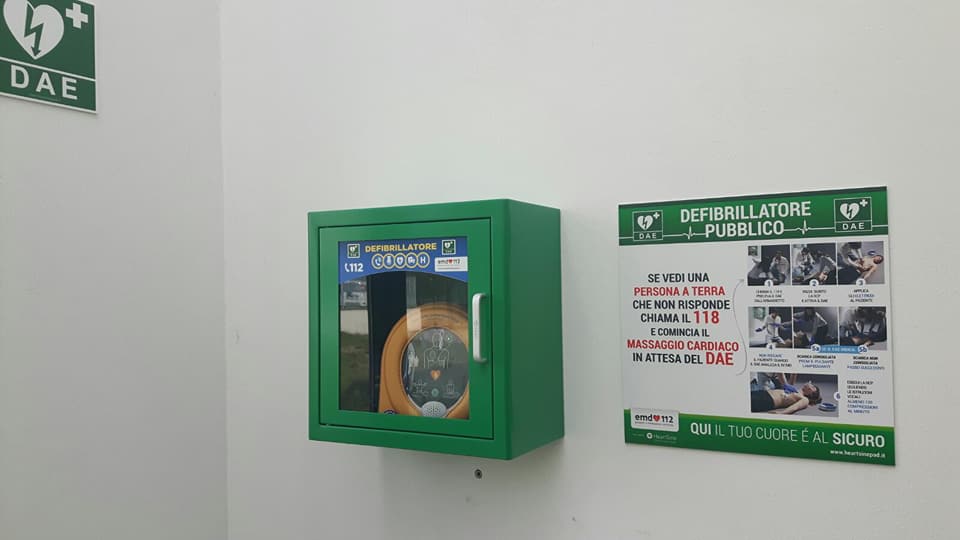 L'importanza dei defibrillatori (e di saperli usare...). Una bella storia