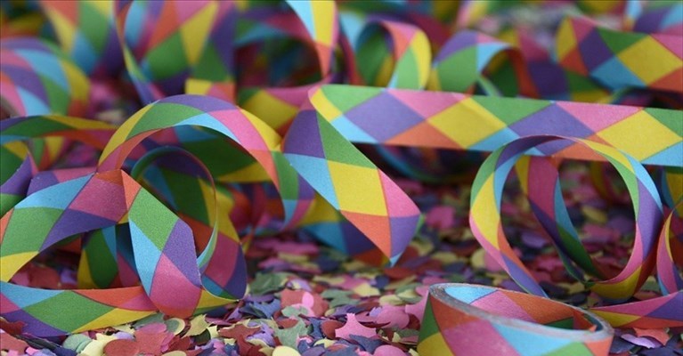 Coriandoli e stelle filanti