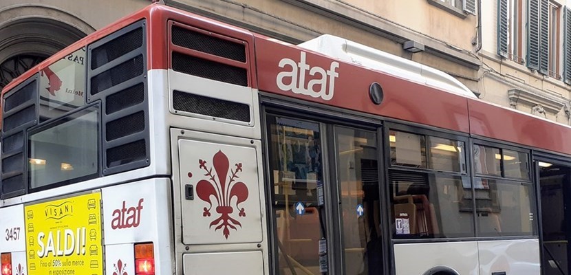 multe a ragazzini su bus