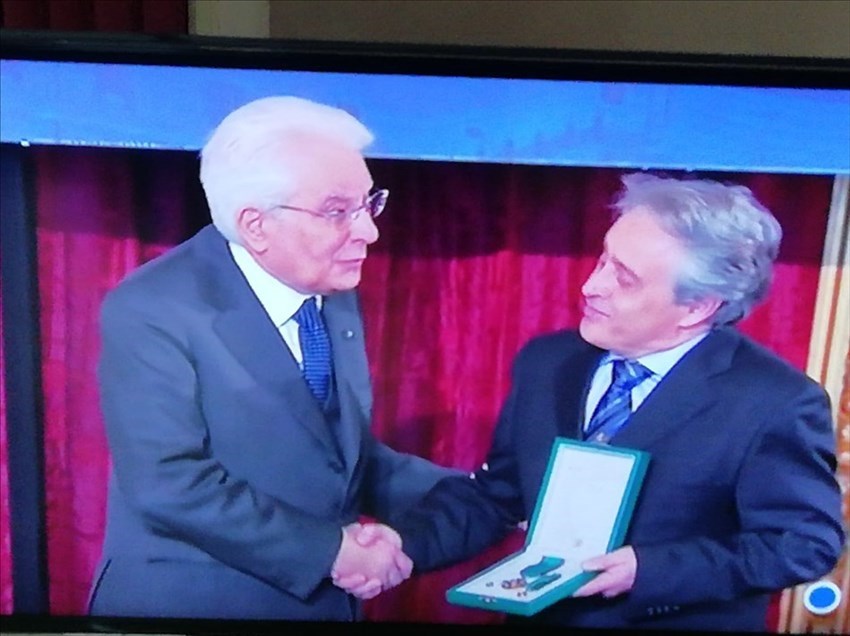 Massimo Pieraccini riceve i complimenti dal Presidente della Repubblica