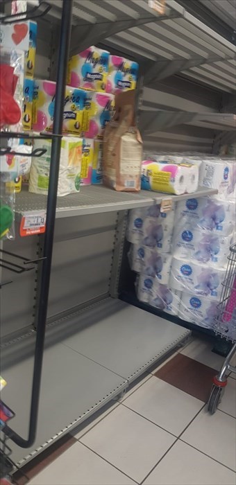 Situazione scaffali alla Coop di Figline Valdarno (FI) il 24/02/2020