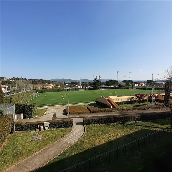 veduta sul campo Enzo Bearzot da una camera del terzo piano