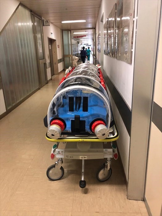 Barella di biocontenimento per pazienti COVID-19