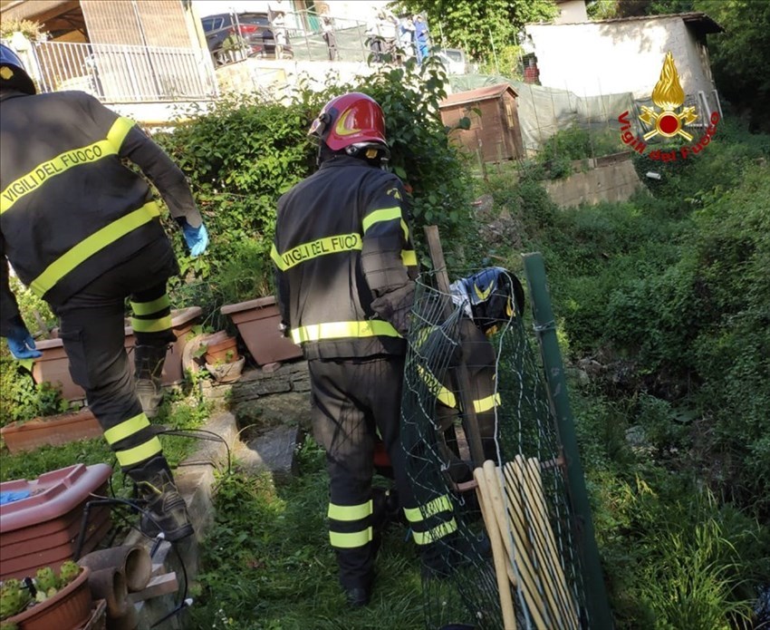 Incidente a Bagno a Ripoli: donna fa un volo di 3 metri, recuperata dai pompieri