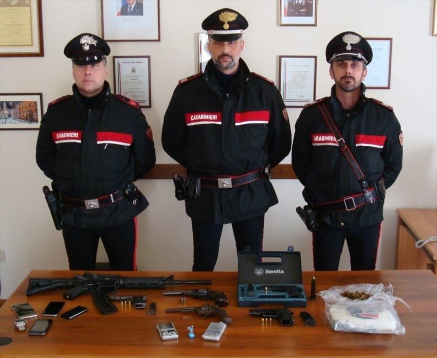 Armi e cocaina requisiti al primo arrestato a Pontassieve a Febbraio dai Carabinieri