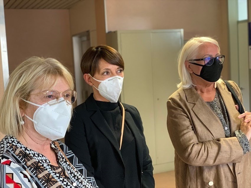 Consegna dell'ecografo del Comune di Rignano all'OSMA