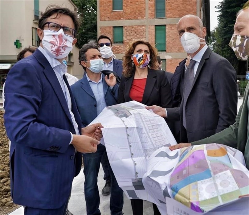 lavori in piazza dell'Isolotto