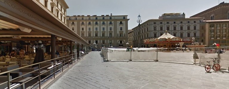 Fase 3, a Firenze spazio in più gratis per tavolini e sedie in strada a ristoratori e artigiani