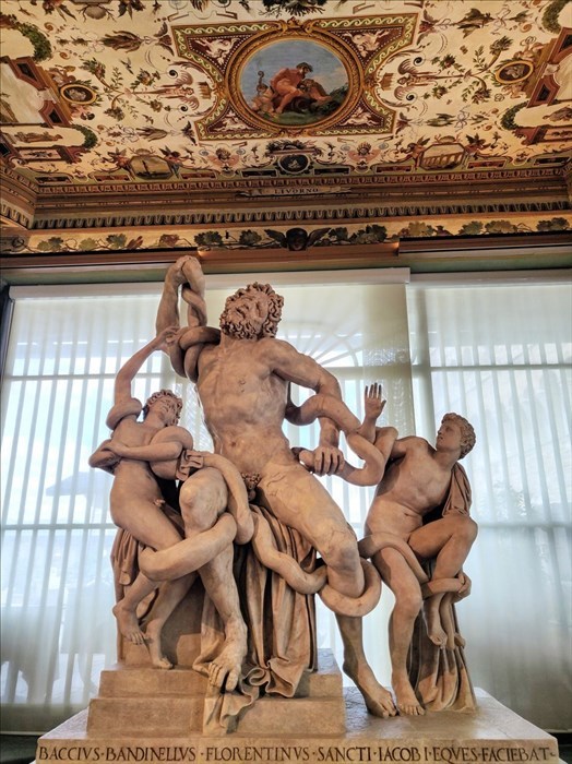 Su Facebook gli Uffizi parlano latino: tre video nella lingua di Cicerone per celebrare l'antichità