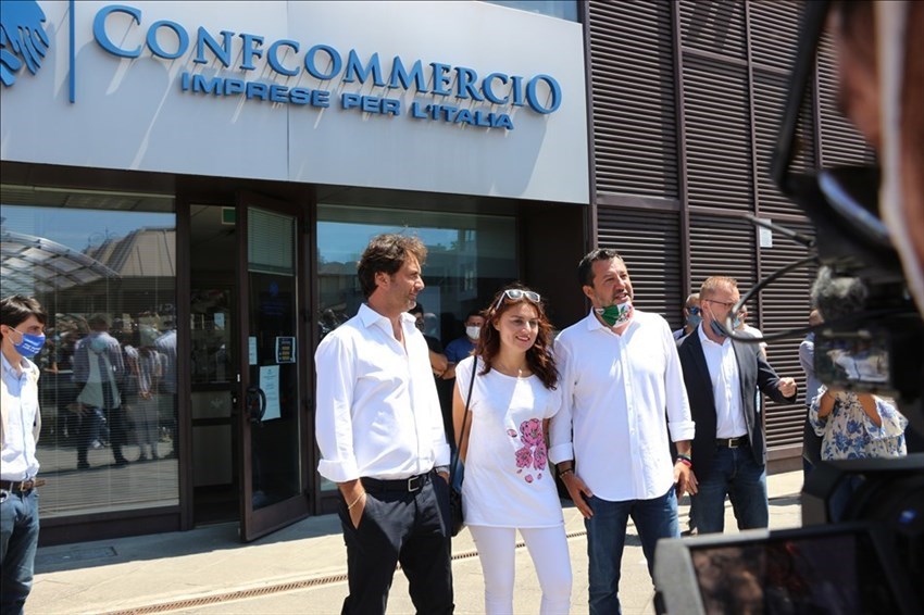 Salvini a Firenze per sostenere Ceccardi