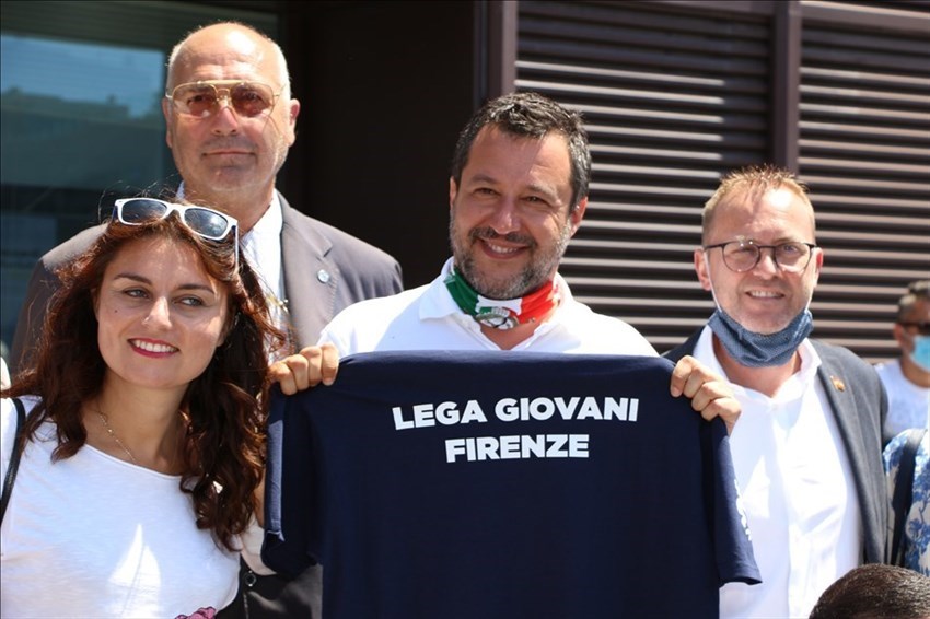 Salvini a Firenze per sostenere Ceccardi