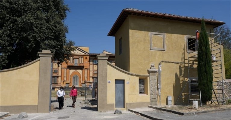 L'accesso a Villa Favard da via Aretina