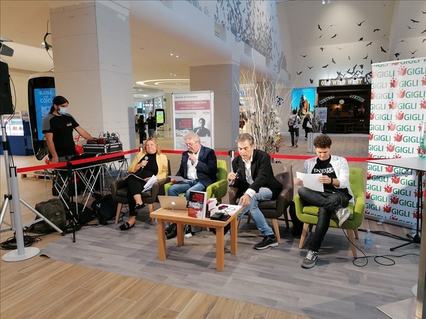 La presentazione del libro