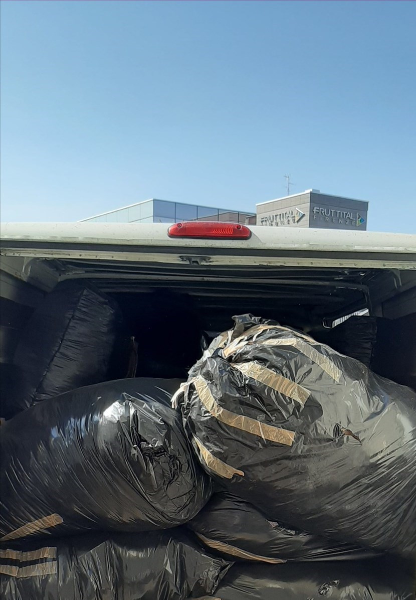 I sacchi trovati nel furgone