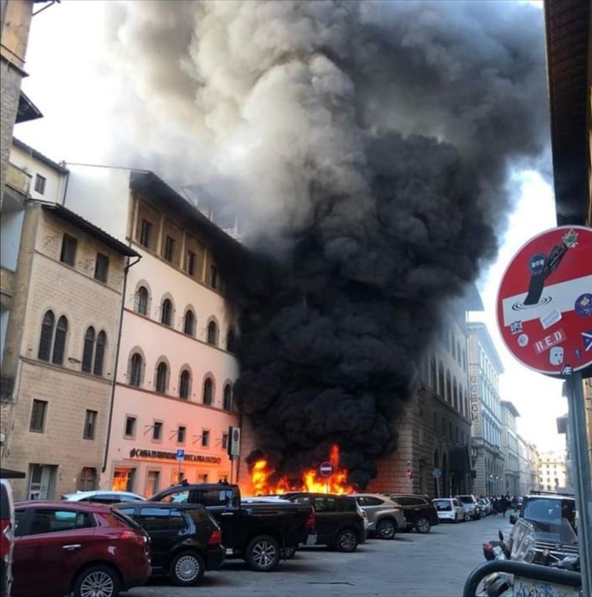 L'incendio in piazza Davanzati