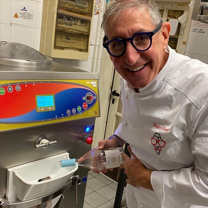 Vetulio nella sua bottega