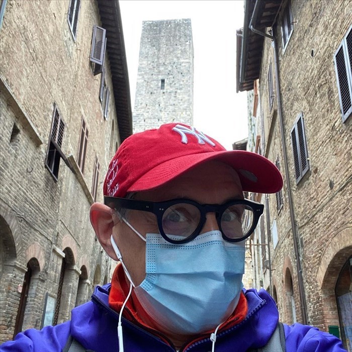 l'arrivo sotto le torri di San Gimignano