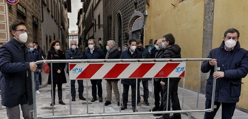 L'apertura della strada rinnovata