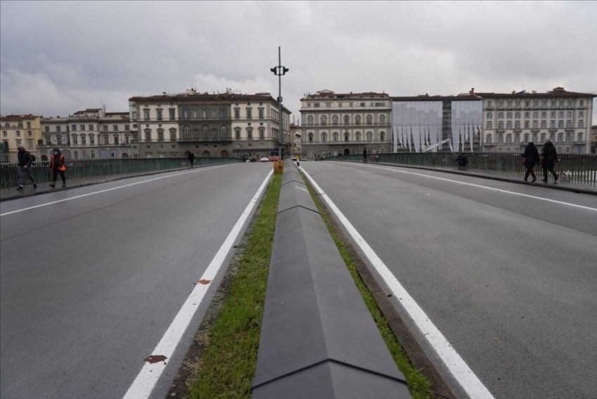 i lavori sul ponte Vespucci