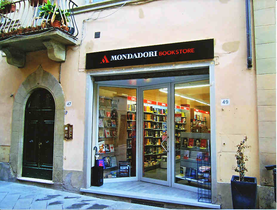 Libri in redazione. Il mostro di Firenze alla Mondadori