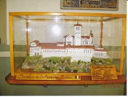 Artigianato: il modello della Basilica di San Francesco