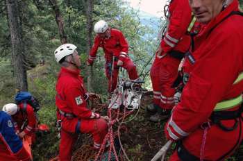 Dicomano. Anziano trovato morto nei boschi. Forse stroncato da un malore...