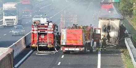 Incidente mortale in A11. Dramma sul rientro dal ponte