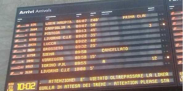 Guasto a Firenze. Treni nel caos e mega ritardi