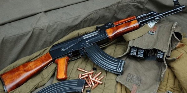 In treno con Kalashnikov, scompiglio sulla linea per Viareggio