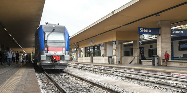 Accordo con la banca europea. Nuovi treni regionali in Toscana