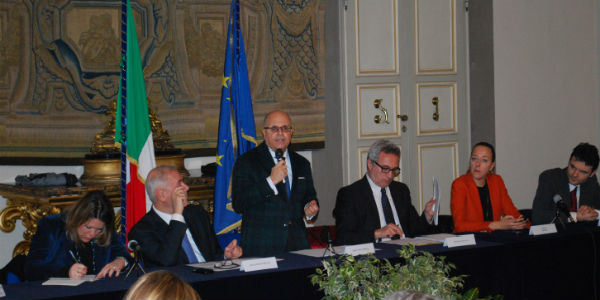 Accoglienza migranti, riunito in Prefettura il tavolo regionale di coordinamento