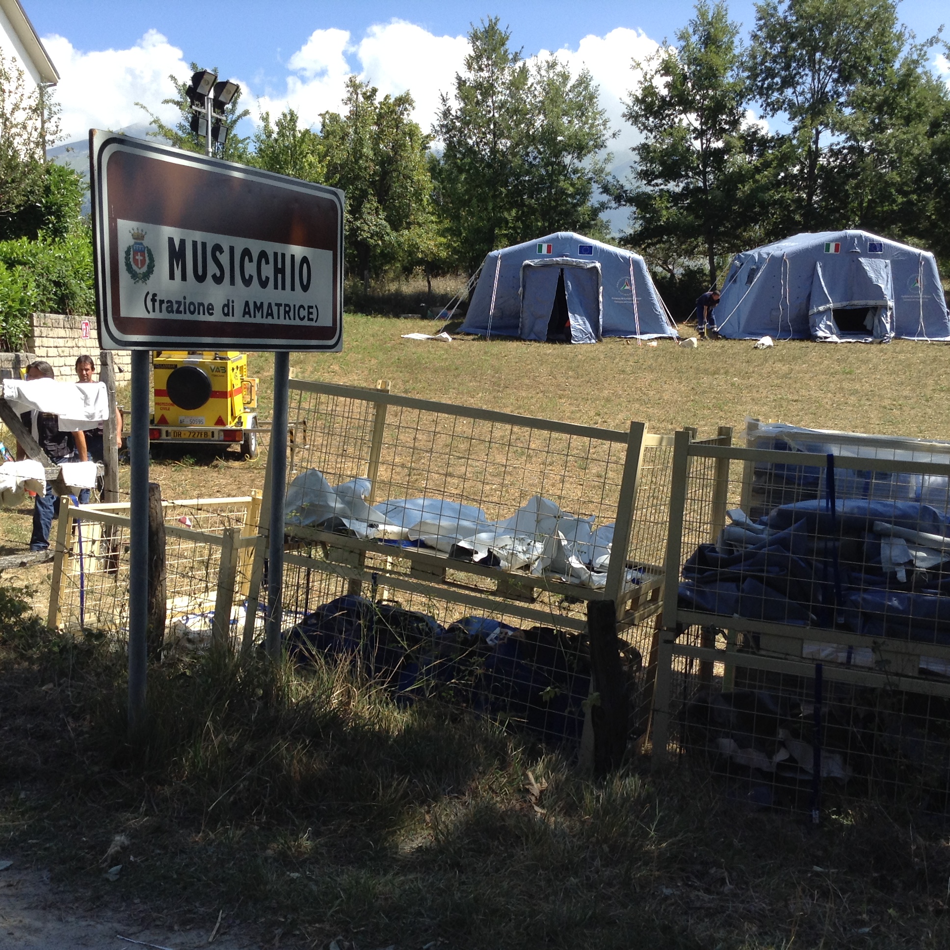 Rossi ai volontari e dipendenti: Grazie a tutti