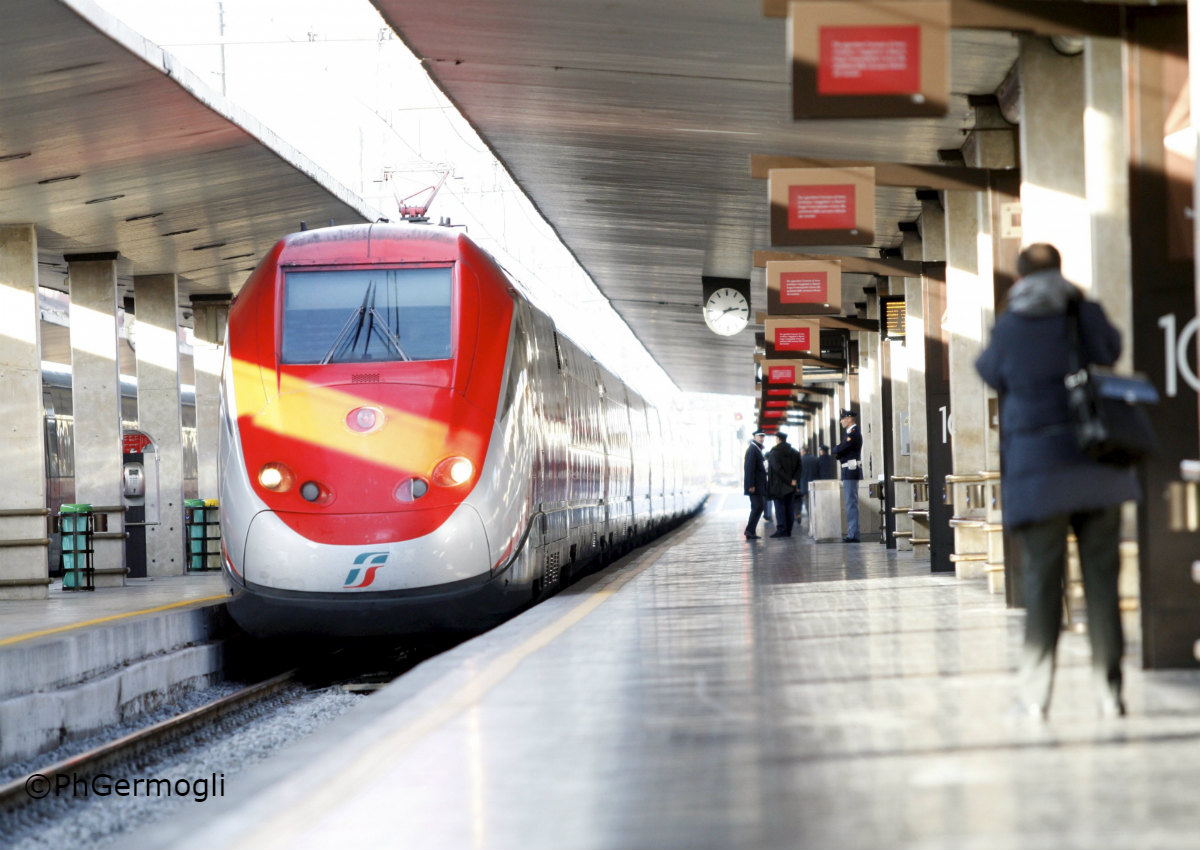 Ferrovie: treni in toscana 'puntualissimi', i numeri. E i pendolari cosa ne pensano?