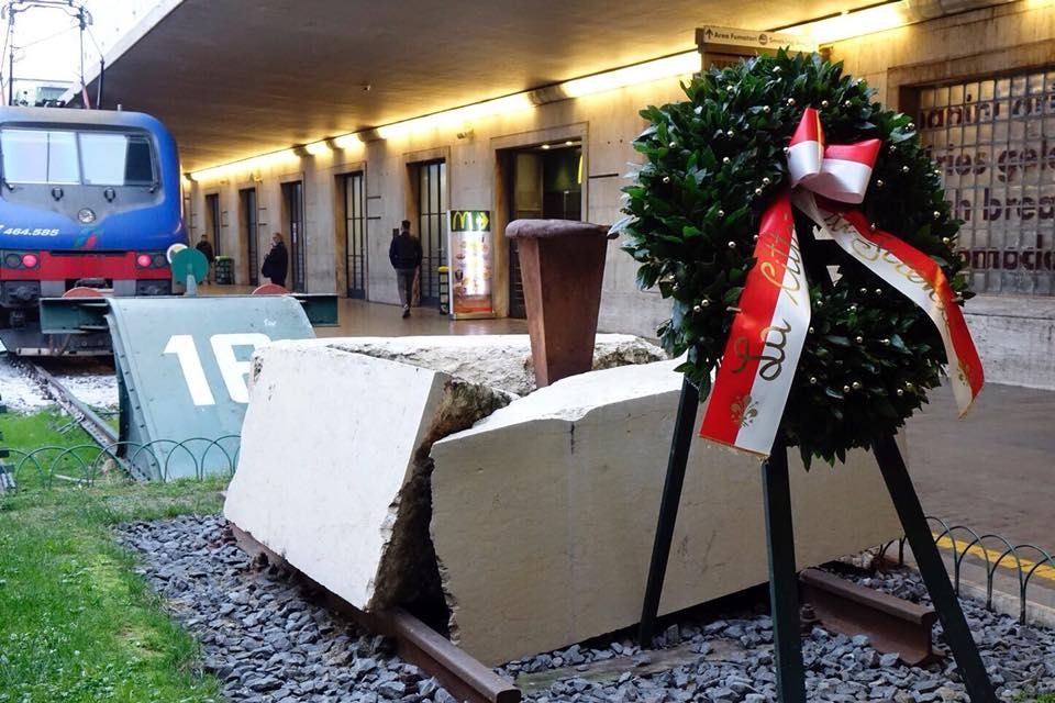 Memoria. Giovanni Bettarini a Santa Maria Novella ricorda i treni dei deportati