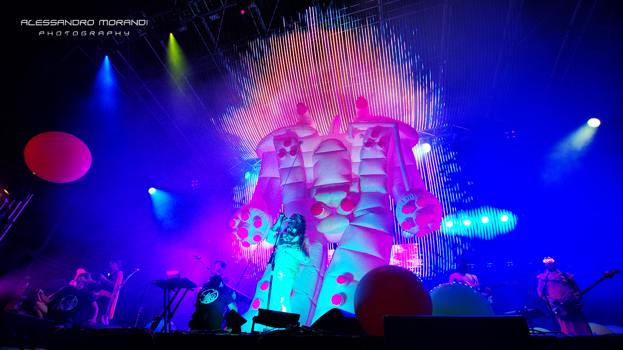 Flaming Lips. Le foto del concerto spettacolo di Prato