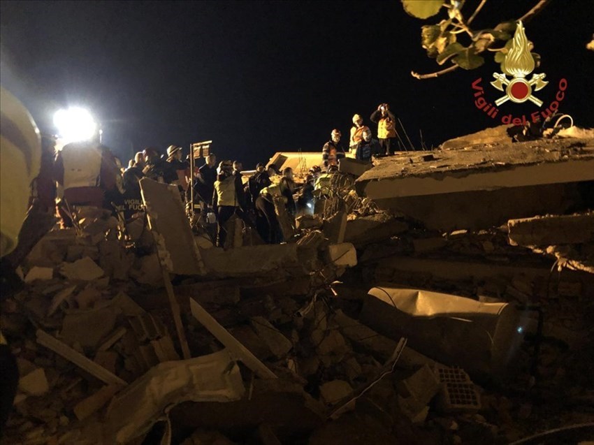 Le operazioni di salvataggio dei dispersi