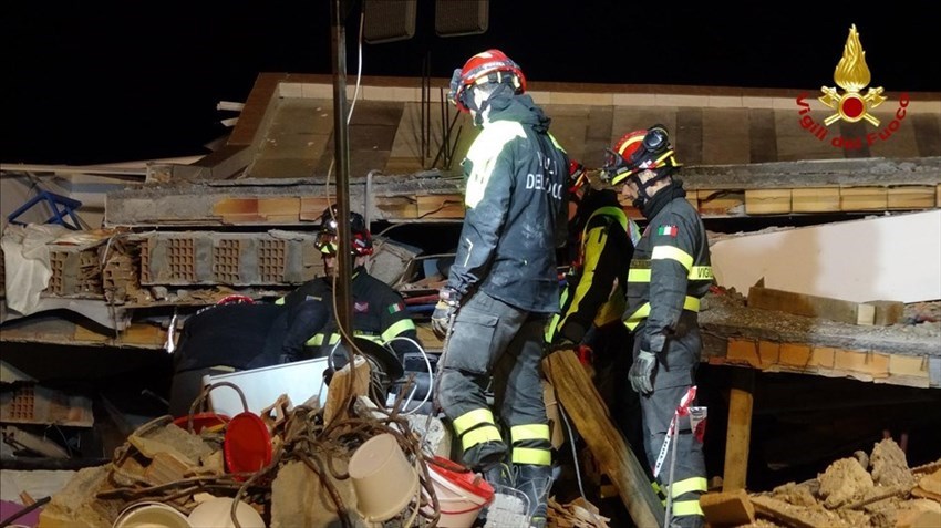 Le operazioni di salvataggio dei dispersi