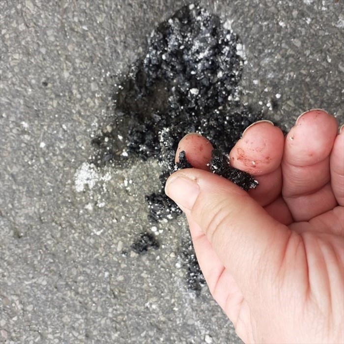 la buca che si sbriciola