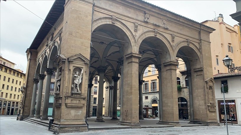 Loggia del Porcellino